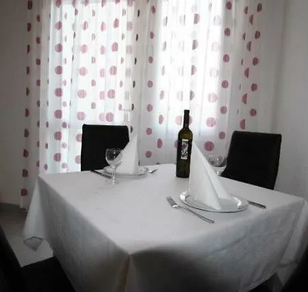 Hodzic Apartman Šilo